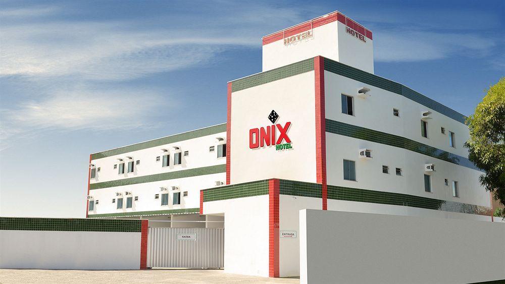 Onix Hotel Aeroporto Lauro de Freitas Buitenkant foto